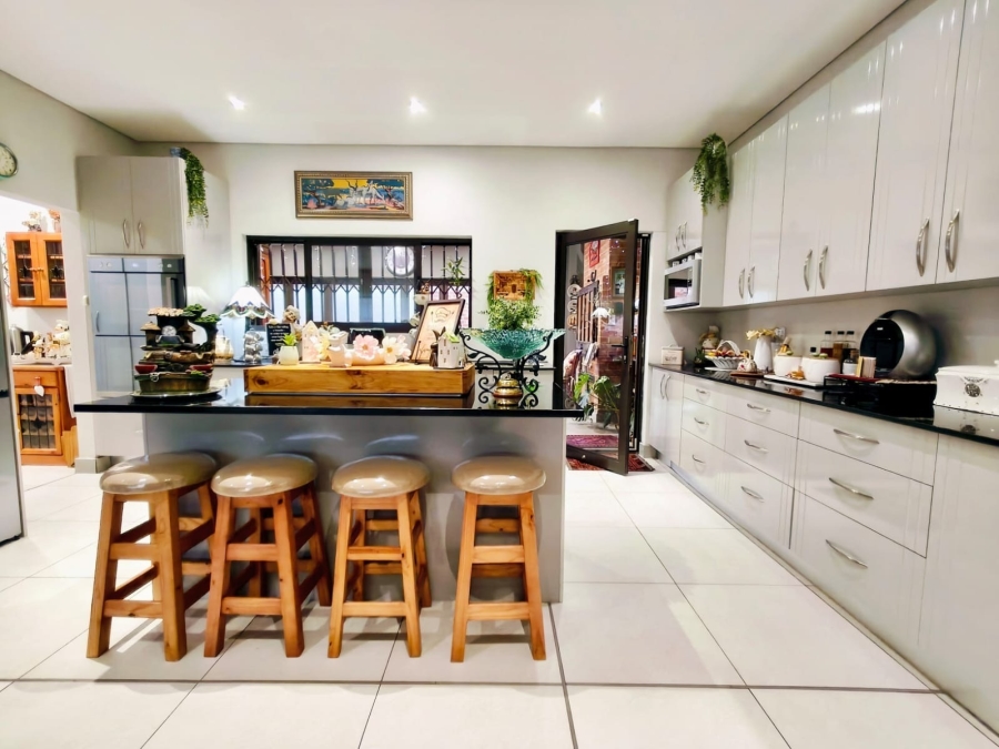 3 Bedroom Property for Sale in Mooivallei Park North West